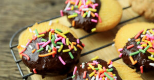 Chocolate-Dipped Shortbread Cookies