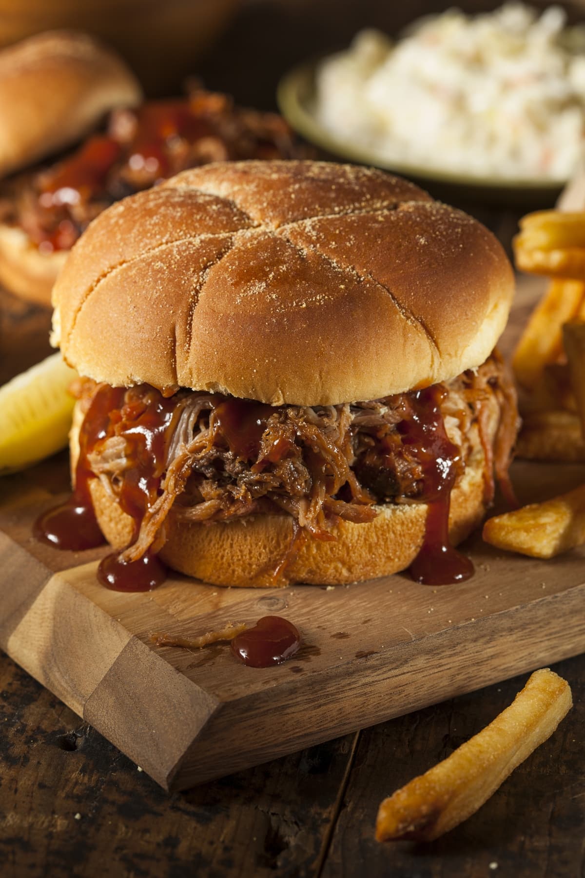 Juicy Pulled Pork Sandwich with Fries Crockpot Recipe