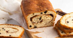 Soft and Tasty Cinnamon Raisin Bread